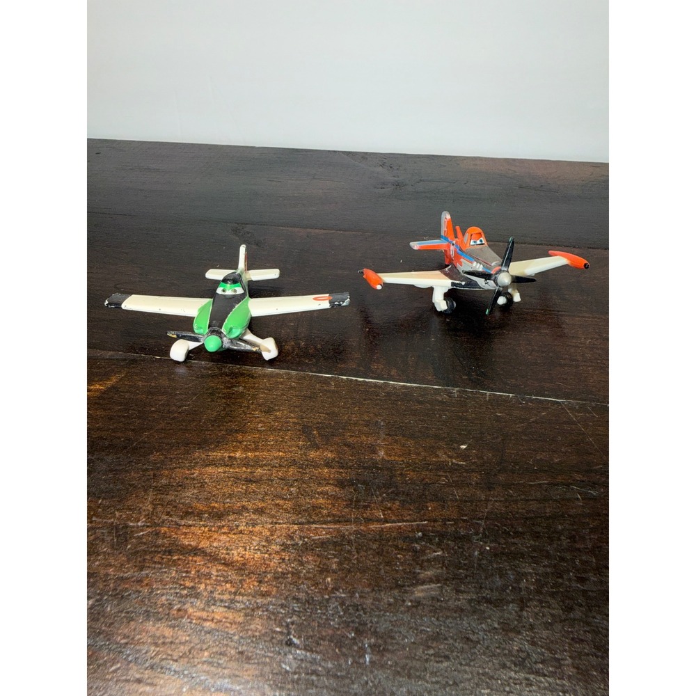 2 Disney Planes Mattel Diecast Zed and Dusty Crophopper Toy Airplane